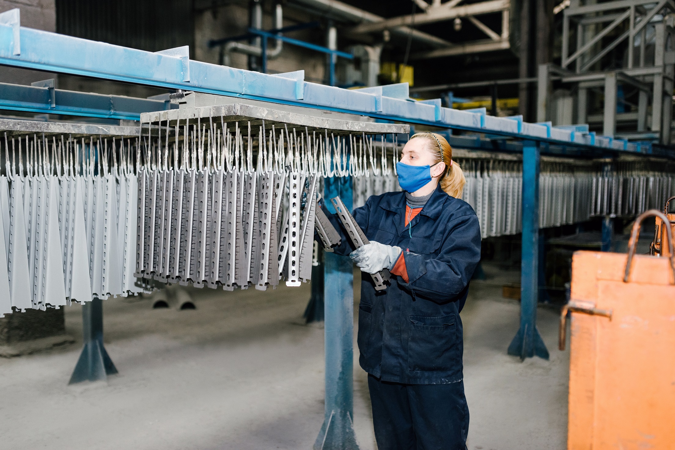 Краска грунтом/эмалью методом окунания/распыления